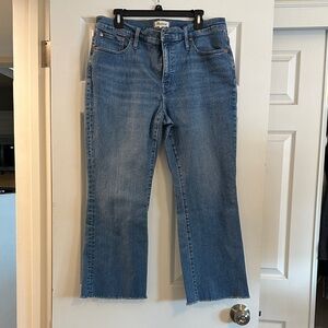 Madewell mid-rise kick out jeans, size 32